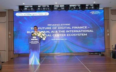 TPHCM cần đặt mục tiêu thu hẹp khoảng cách với Singapore và Hồng Kông trong cuộc đua trung tâm tài chính quốc tế