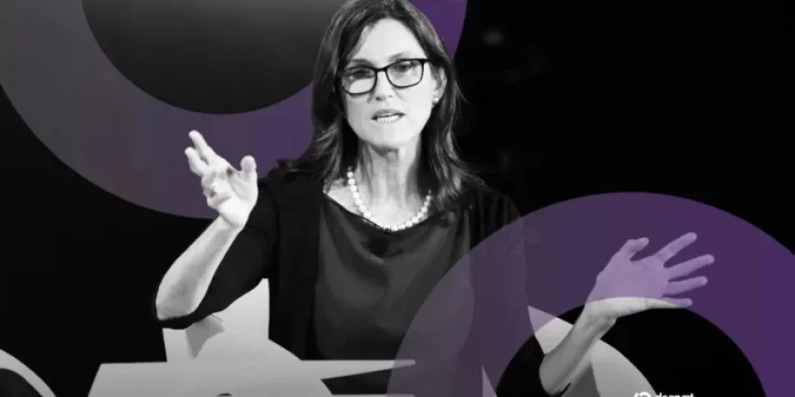 Cathie Wood đổi chiều: Ark Invest xả hàng loạt cổ phiếu công nghệ và Bitcoin