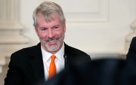 Strategy mạnh tay gom mua bitcoin