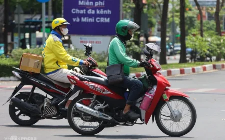 Xe ôm công nghệ đồng loạt tăng giá